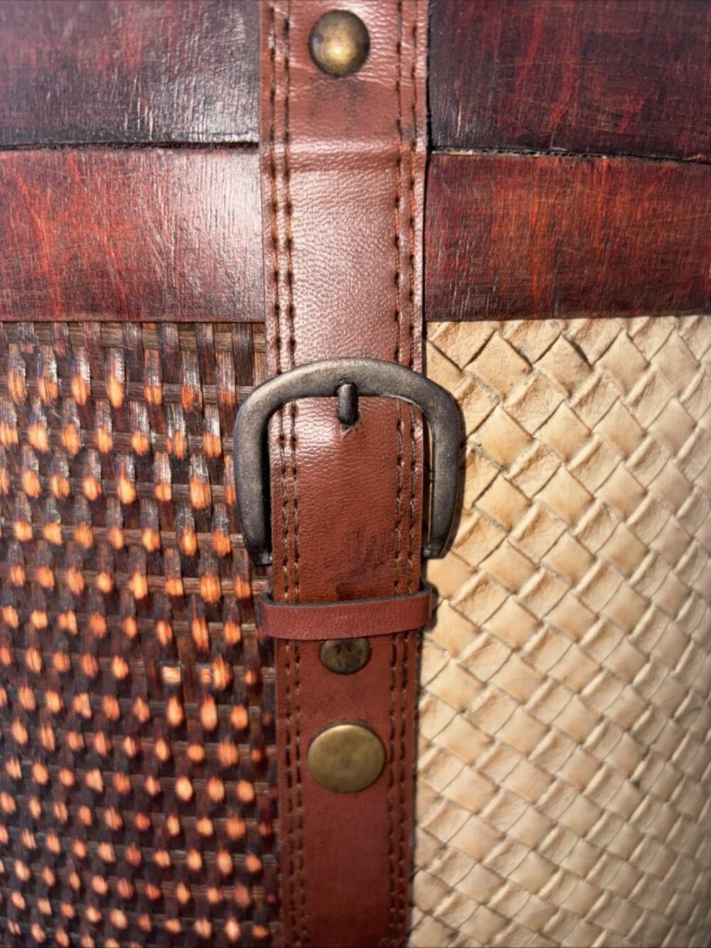 VTG. Antique Leather & Rattan Wood Storage Box Or Basket Travel Hat Box 12w x 15 - Picture 3 of 13